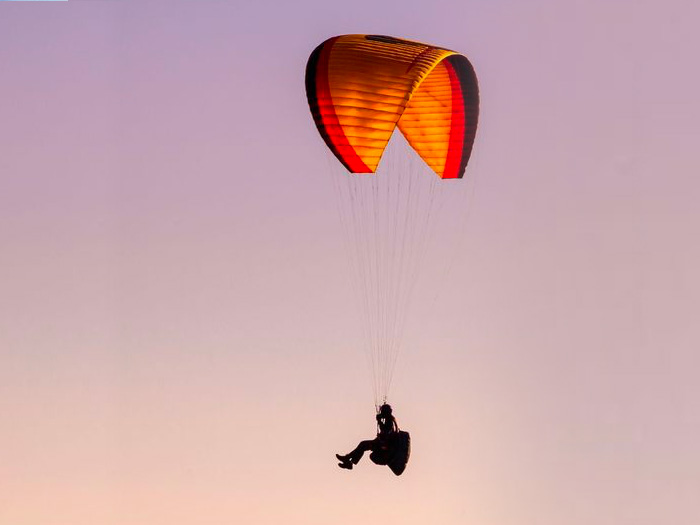 TO GO PARAGLIDING