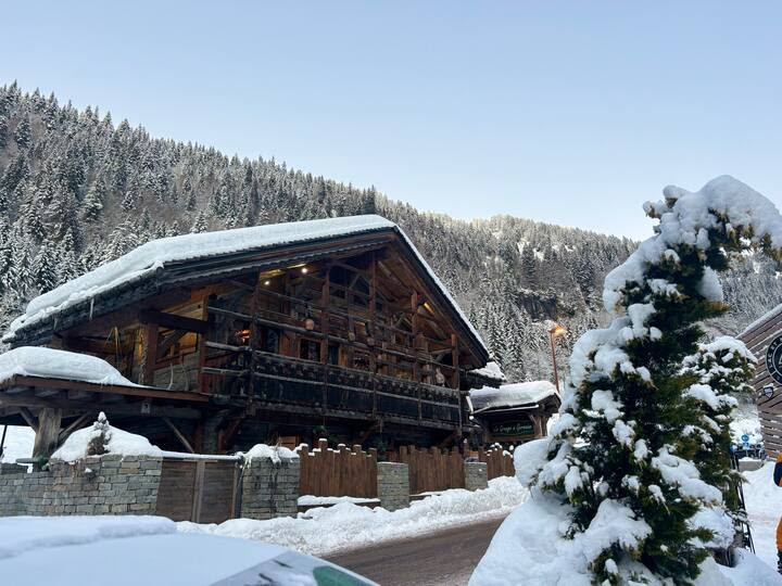 CHALETS BOUTIQUES - Image 2