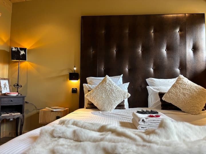 COCOONS OF LOVE - Image 2