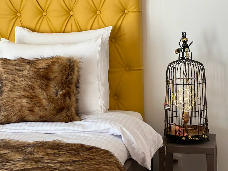 PETIT FARCEUR - Image 1